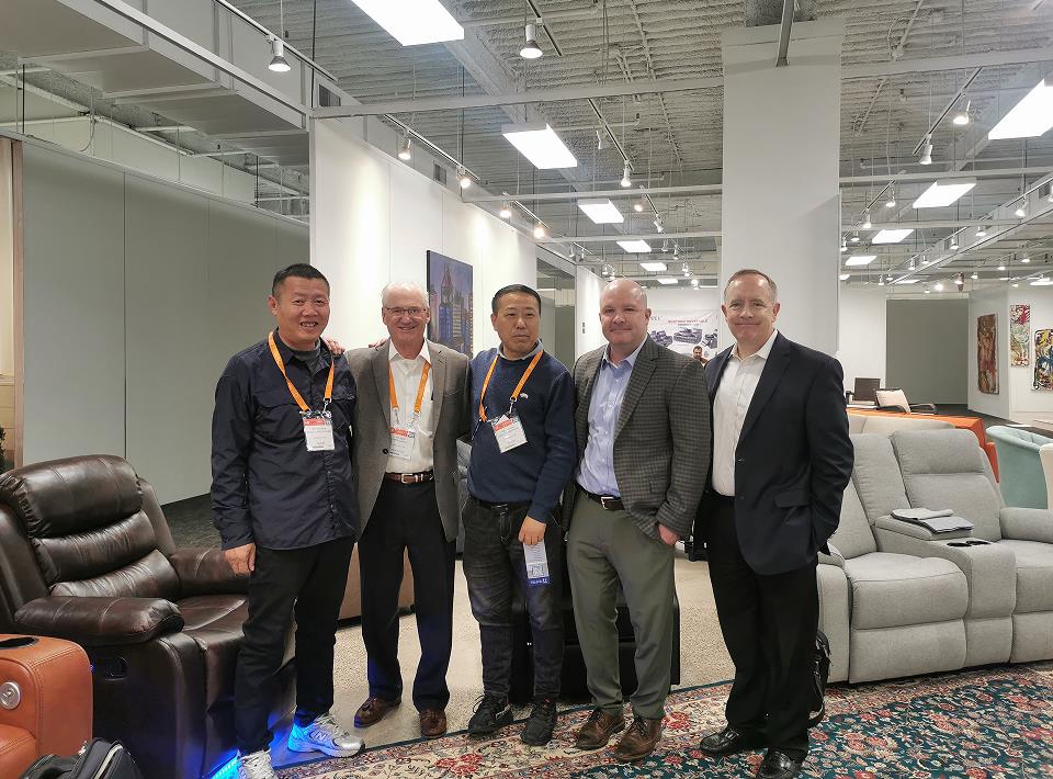 America HighPoint Exhibition,Y-Feel sales manager together with customers.